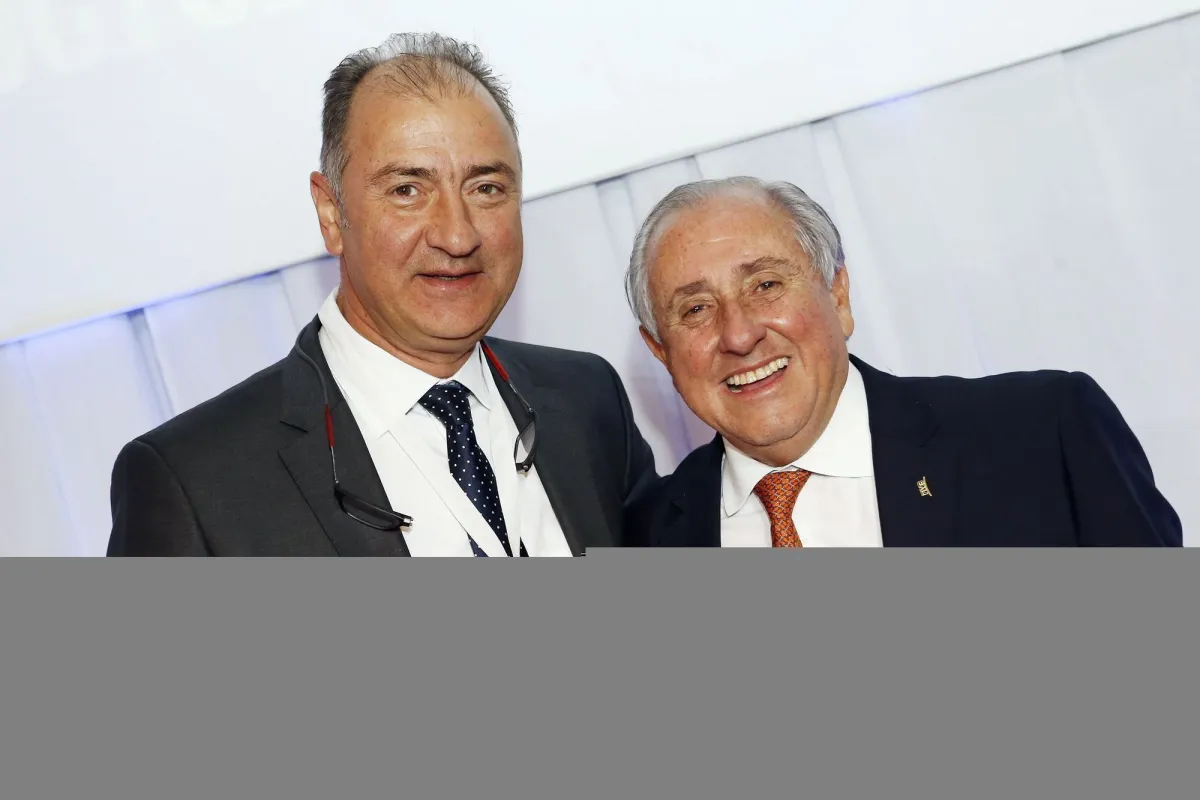 Özkan Mutlugil FIVB Yönetim Kurulunda. Ary Graça Bir Dönem Daha Başkan