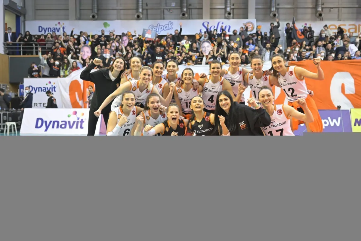 ECZACIBAŞI DYNAVİT, FİNALDE AVANTAJI KAPTI