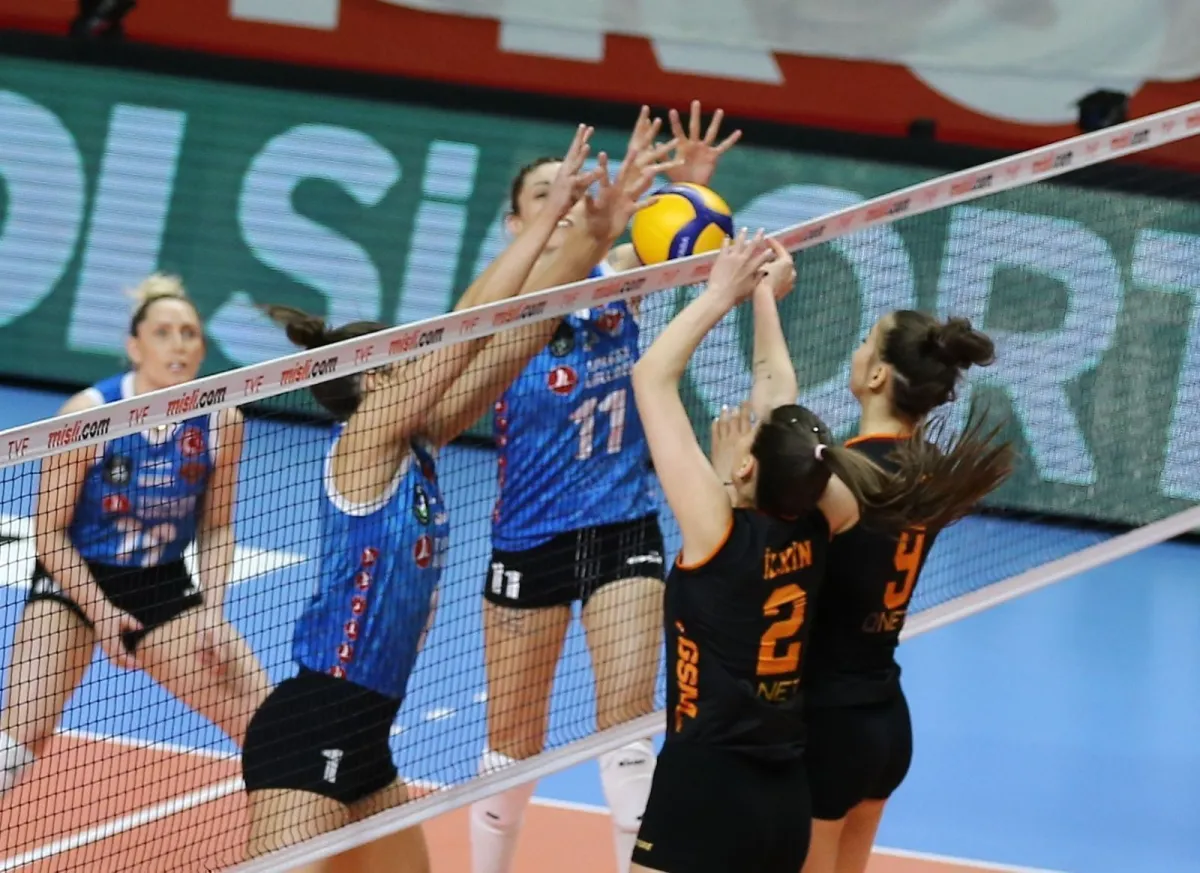 TÜRK HAVA YOLLARI GALATASARAY DEPLASMANDA SET VERMEDİ