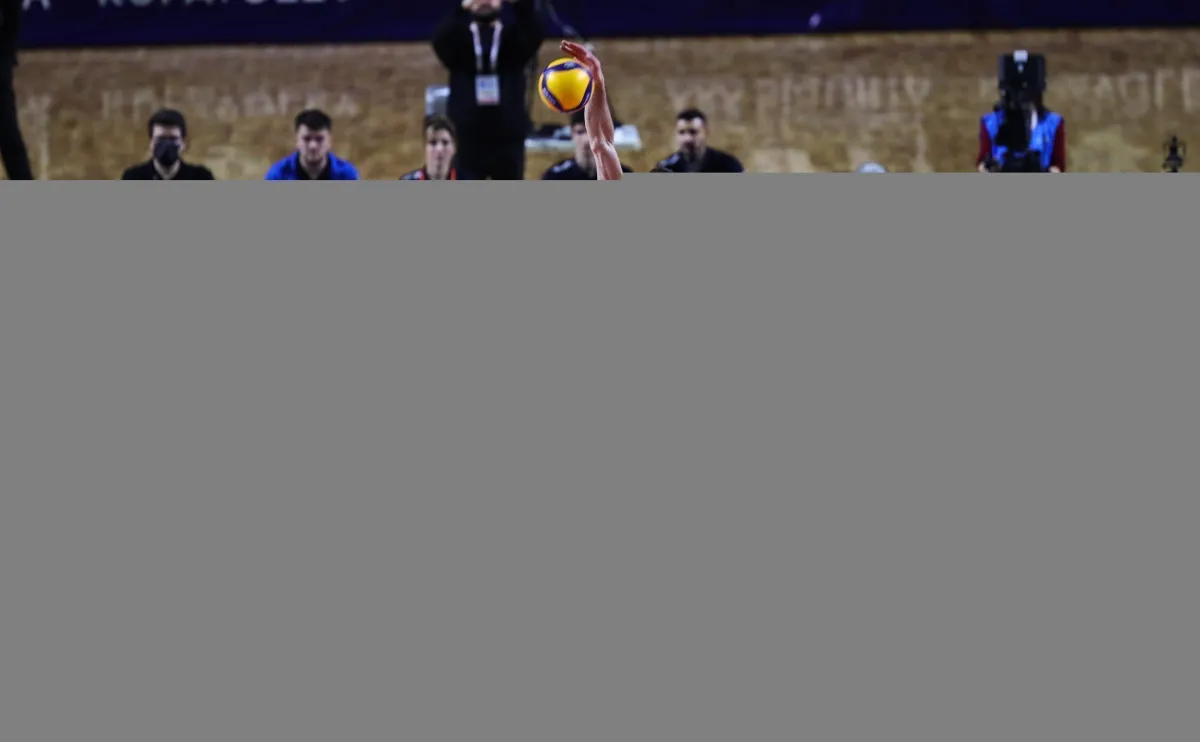 ERKEKLER AXA SİGORTA KUPA VOLEY’DE FİNALİN ADI ARKAS SPOR – GALATASARAY HDI SİGORTA OLDU.