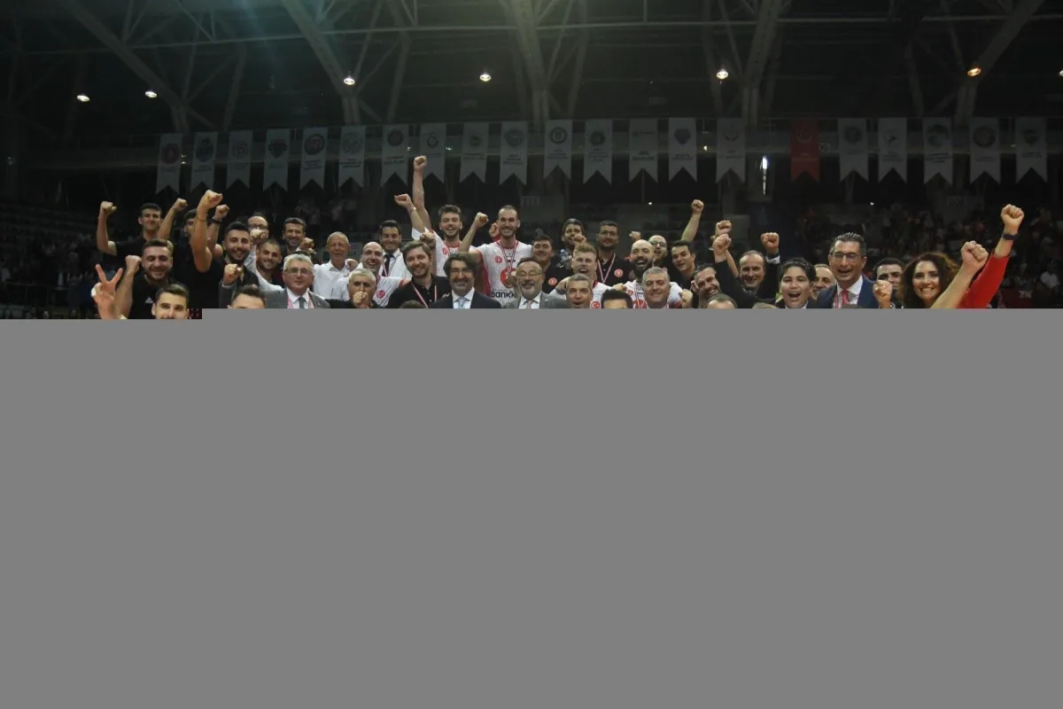 ZİRAAT BANKKART SPOR TOTO ŞAMPİYONLAR KUPASI ŞAMPİYONU