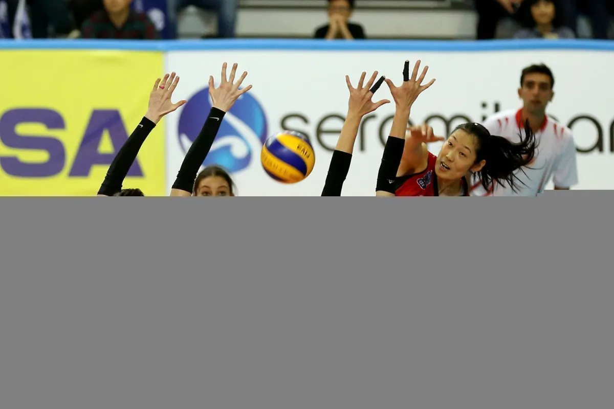 VakıfBank Vestel Venüs Sultanlar Ligi'ne Seramiksan Galibiyetiyle Başladı