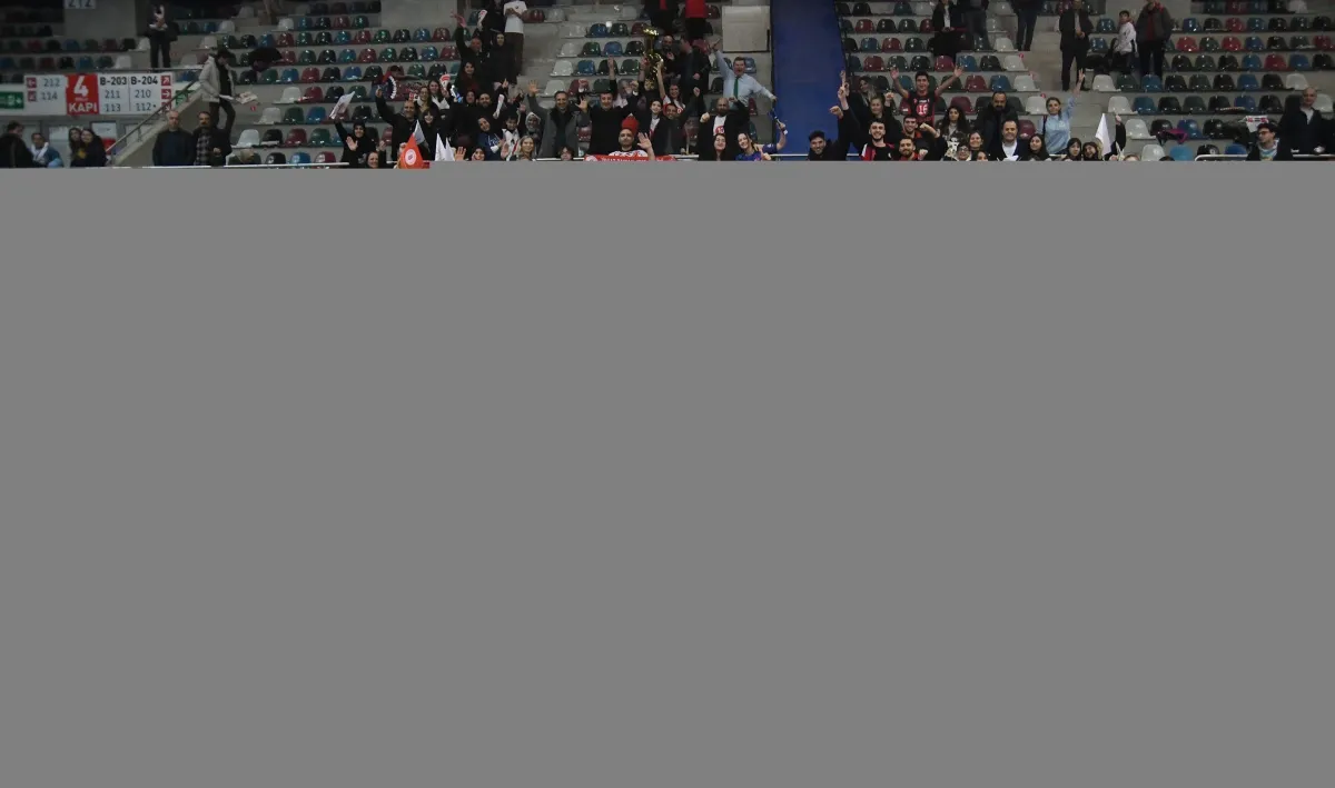 Ziraat Bankkart 3-2’lik galibiyetle gruptan çıkmayı başardı