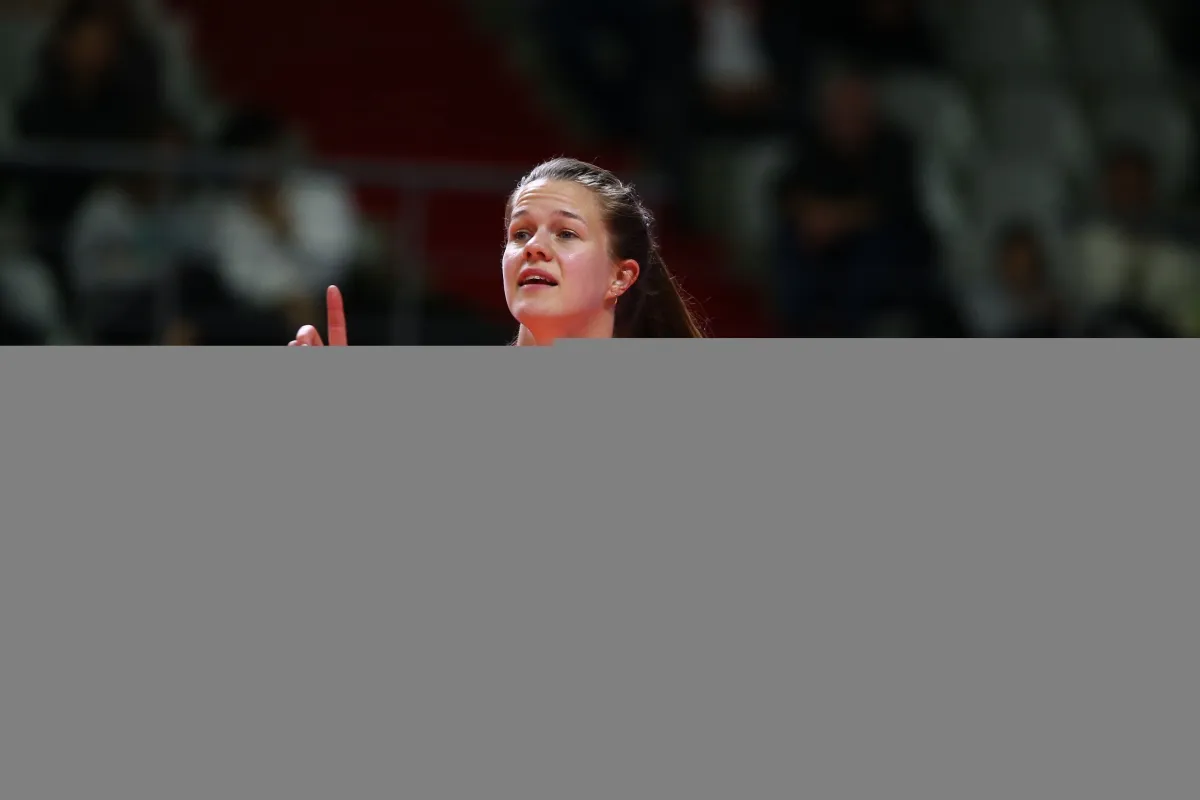 Türk Hava Yolları Kiera Van Ryk ile Yine Yeniden