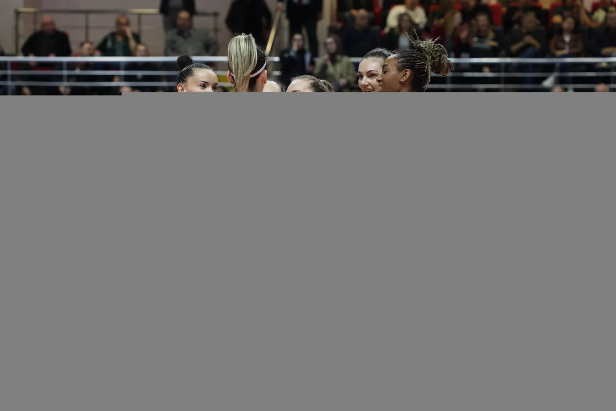 VakıfBank, Nilüfer Belediyespor’a set vermedi