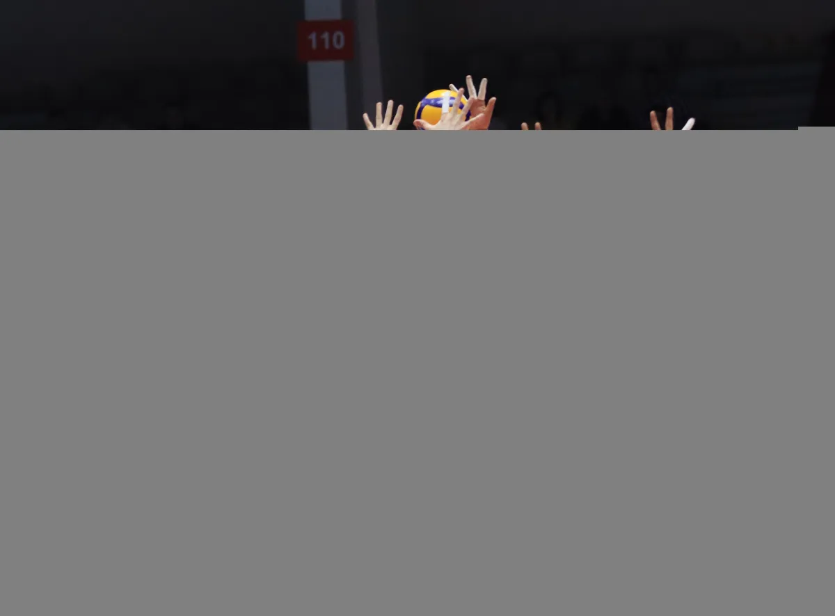 Axa Sigorta Efeler >Ligi Metin Görgün Sezonunda İlk finalist Halkbank
