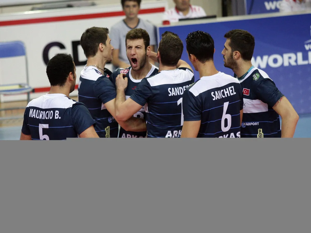 Arkas Spor İstanbul deplasmanında Fenerbahçe'yi 3-0 'la Geçti ve 3 Puanı Aldı