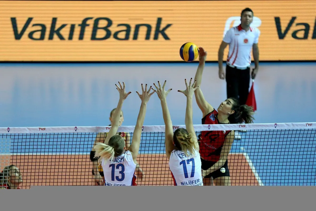 VakıfBank Nilüfer'i 3-0'la Geçti ve 3’te 3 yaptı