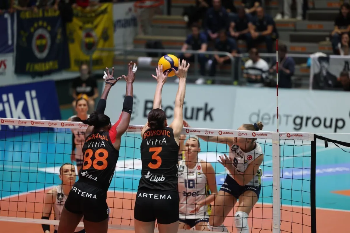 Derbinin galibi Eczacıbaşı Dynavit