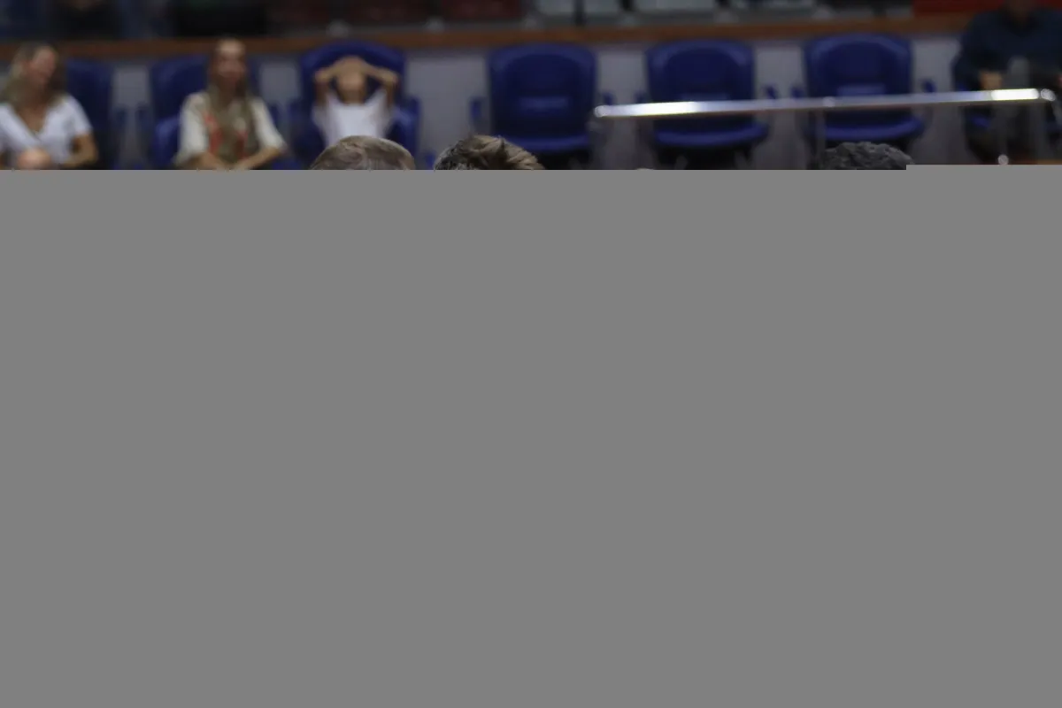 ARKAS SPOR CİZRE'YE SET VERMEDEN GALİP