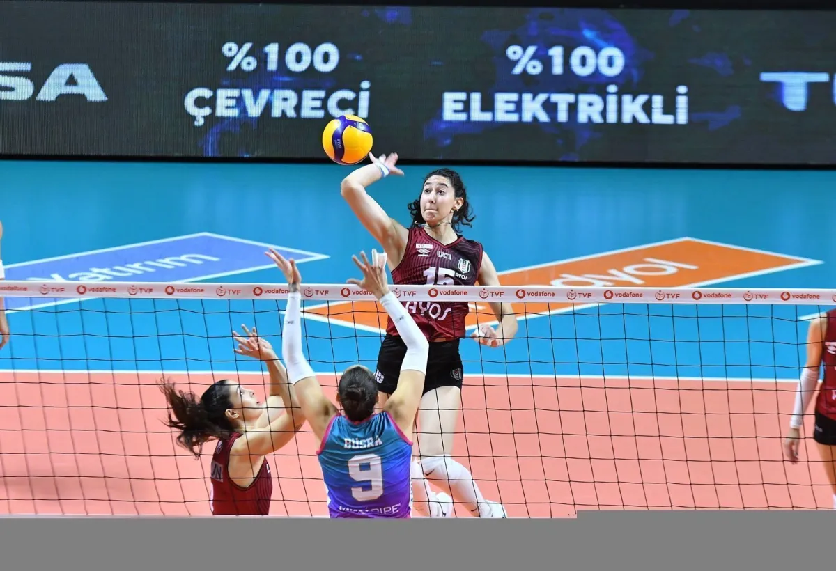 Vodafone Sultanlar Ligi'nde 8. hafta bugün oynanan Galatasaray Daikin-Eczacıbaşı Dynavit karşılaşmasıyla sona erdi.