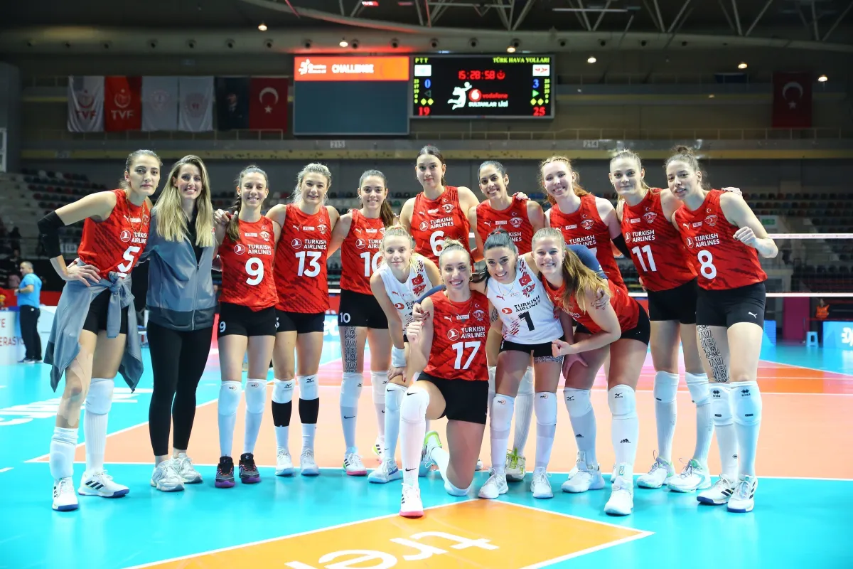 THY, PTT'yi 3-0 mağlup ederek yükselişini sürdürdü