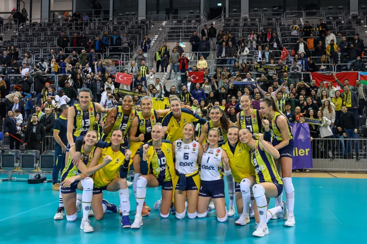 Fenerbahçe Opet, 2024 CEV Şampiyonlar Ligi C Grubu'nda Polonya’nın Grot Budowlani Lodz takımını 3-0 mağlup etti.