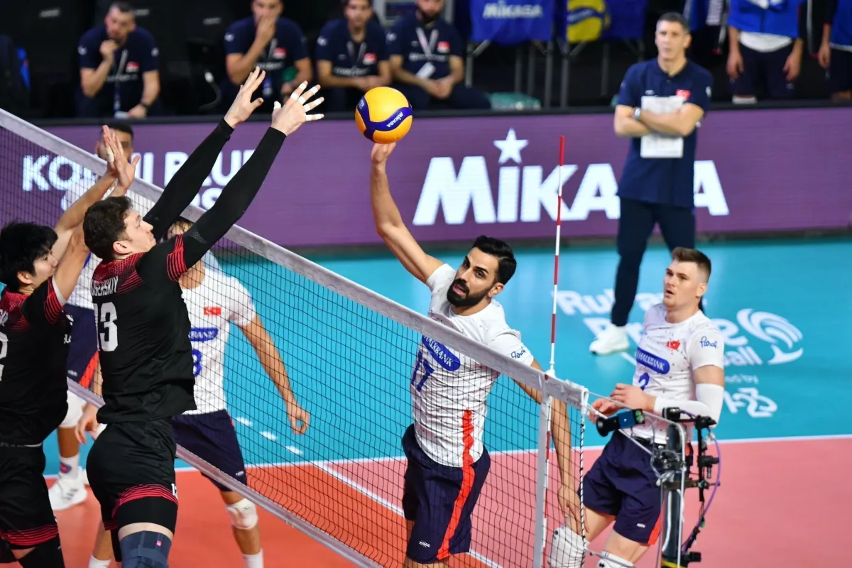 Erkekler Dünya Kulüpler Şampiyonası ilk maçında Halkbank 3-0 Mağlup
