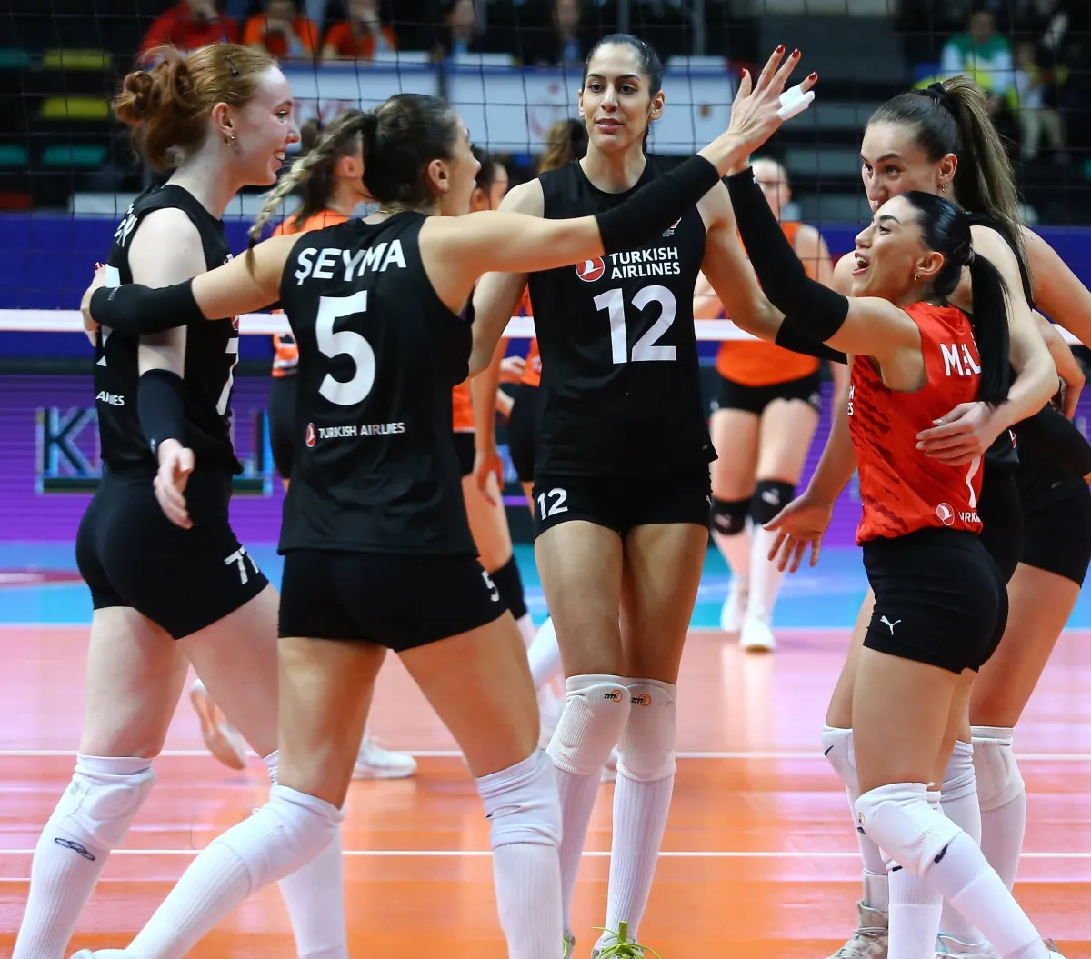 THY, Kara Yolları'nı 3-0 Yendi