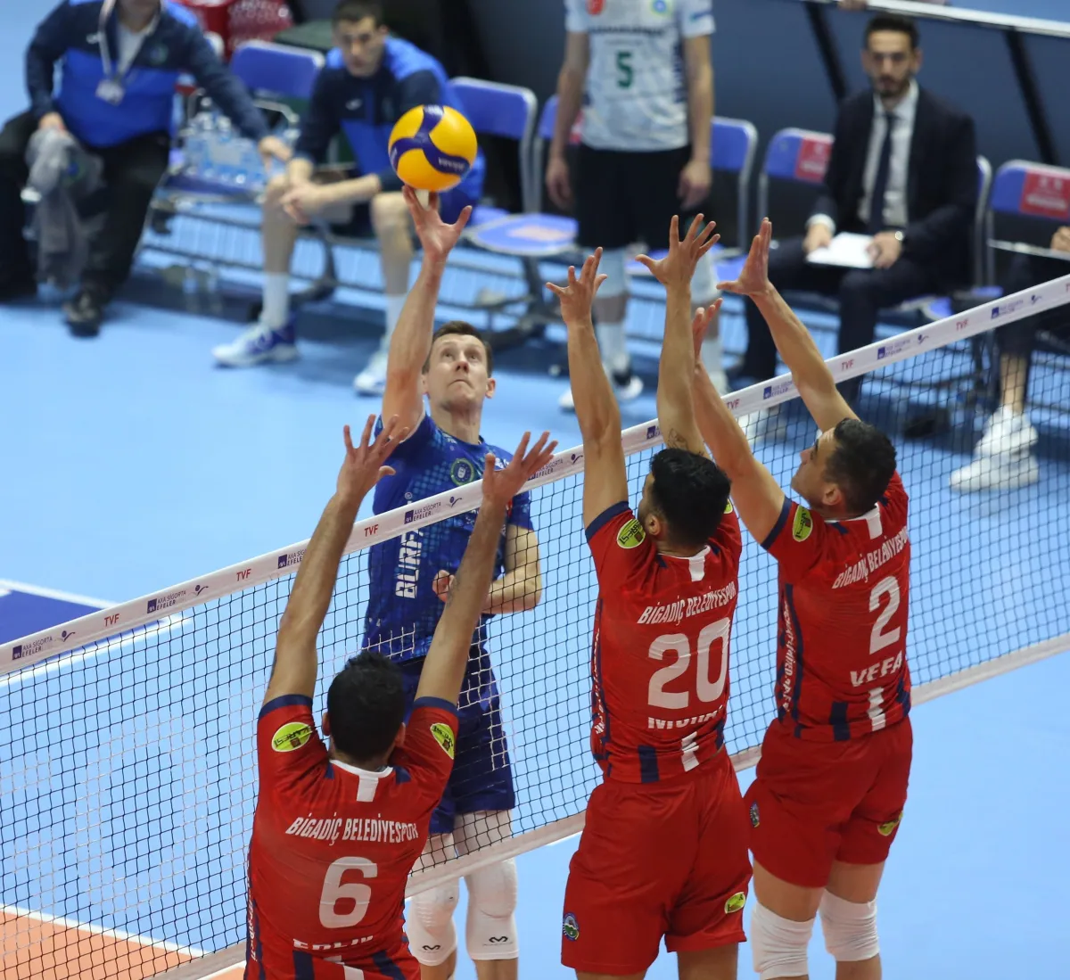 Bursa Büyükşehir Belediyespor Bigadiç Belediyespor’u da mağlup etti