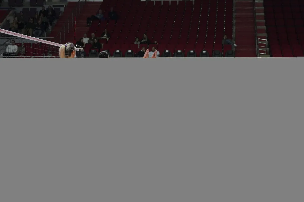 Türk Hava Yolları, PTT'yi 3-2 Yendi