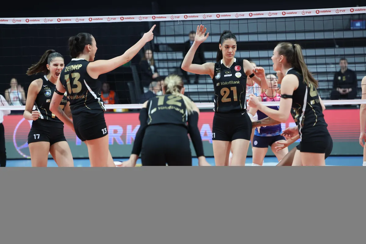 VakıfBank, sahasında kazanmaya devam ediyor