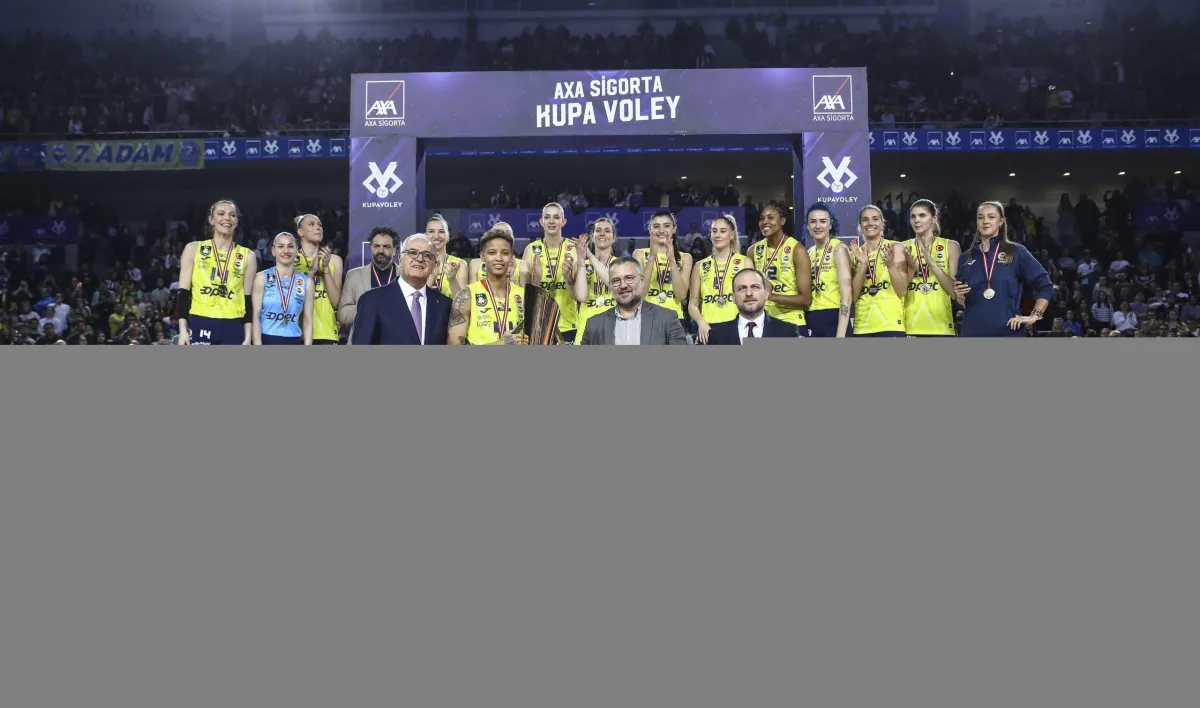 FENERBAHÇE OPET AXA SİGORTA KUPA VOLEY ŞAMPİYONU