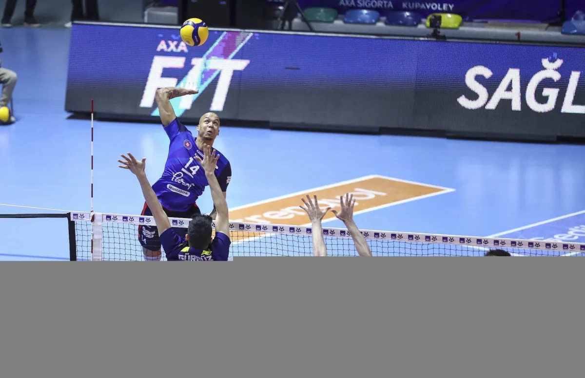 Halkbank Axa Sigorta Kupa Voley'de finalde
