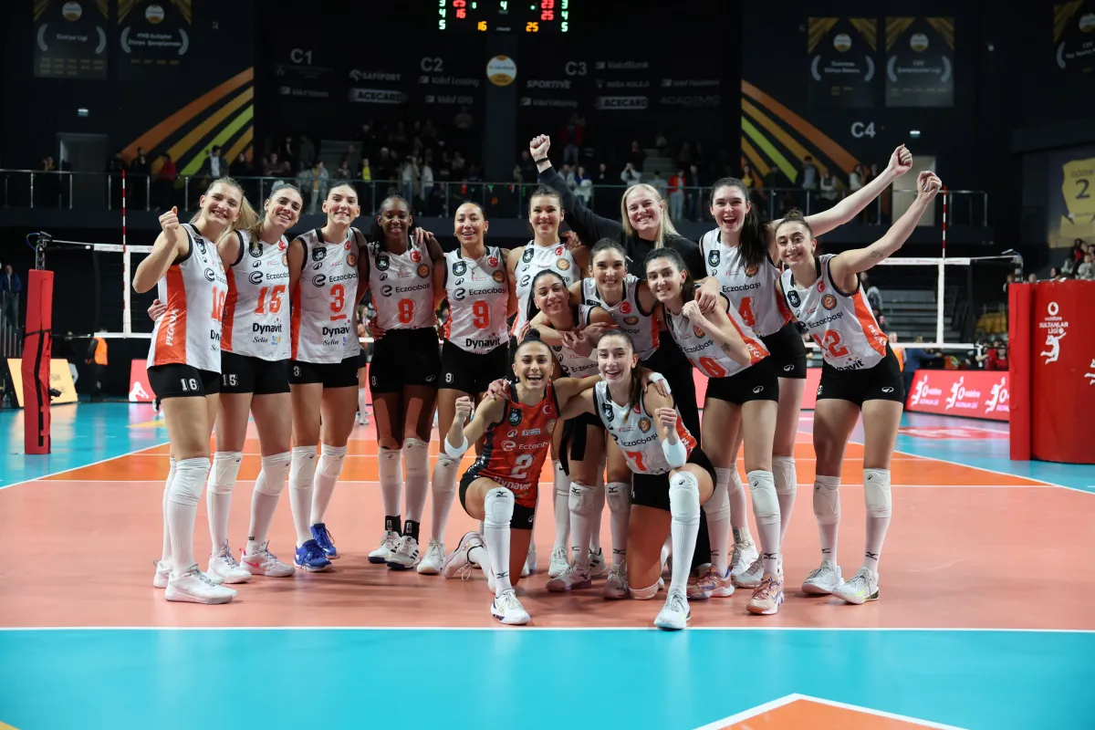 Eczacıbaşı Dynavit, ilk yarıyı galibiyetle tamamladı