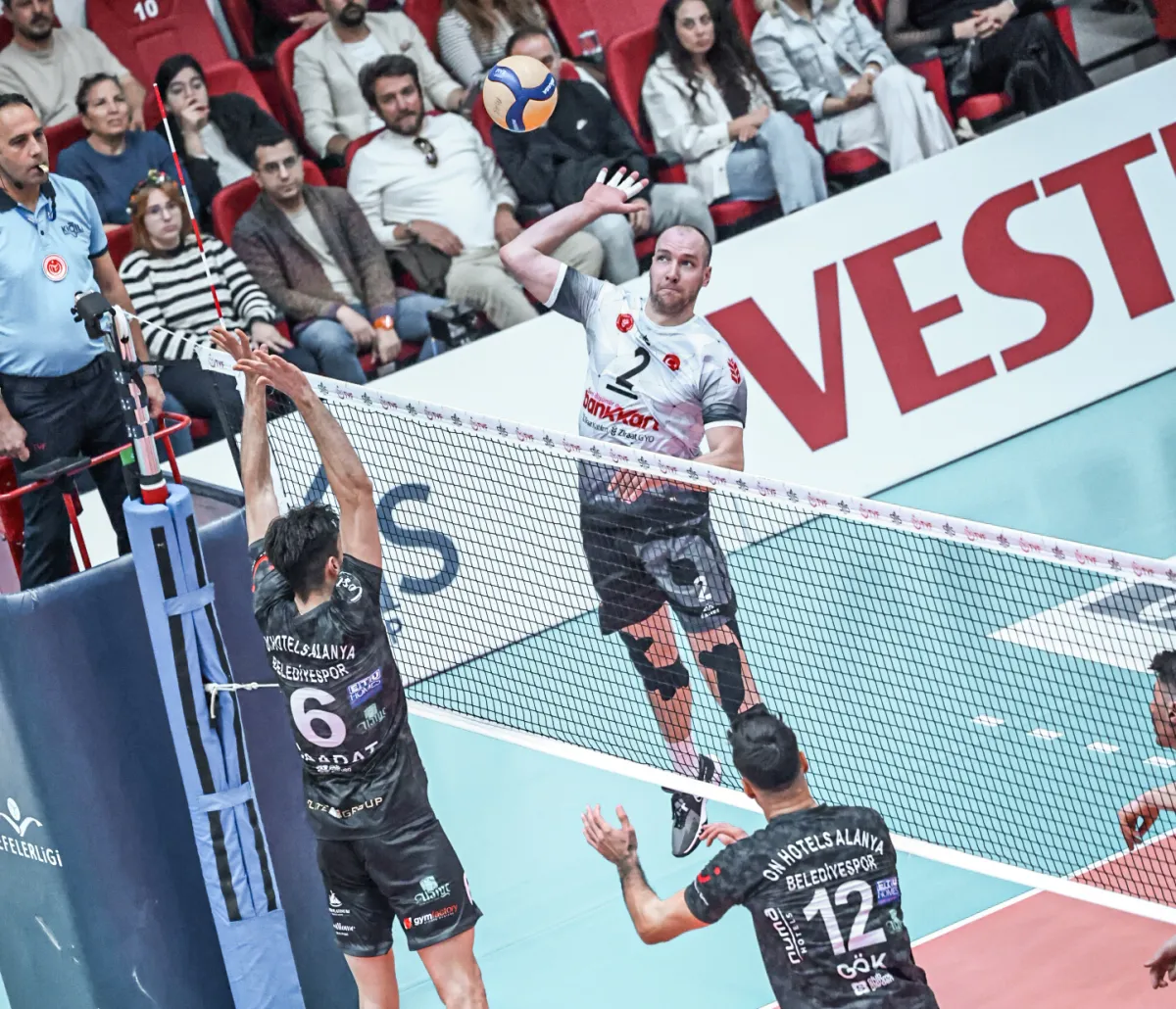 ZİRAAT BANKKART ALANYA'DAN PUAN ÇIKARAMADI