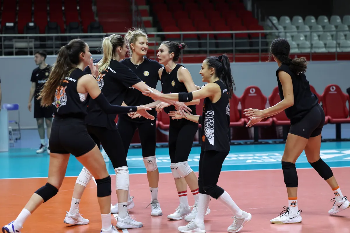 Eczacıbaşı Dynavit, CEV Şampiyonlar Ligi çeyrek final rövanş karşılaşmasına hazır