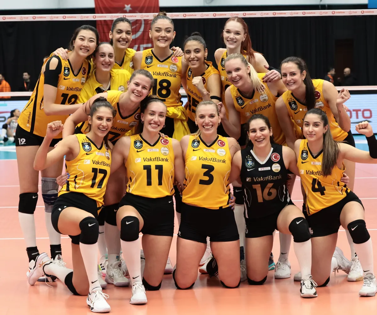 VakıfBank, normal sezonda kapanışı Eczacıbaşı galibiyetiyle yaptı