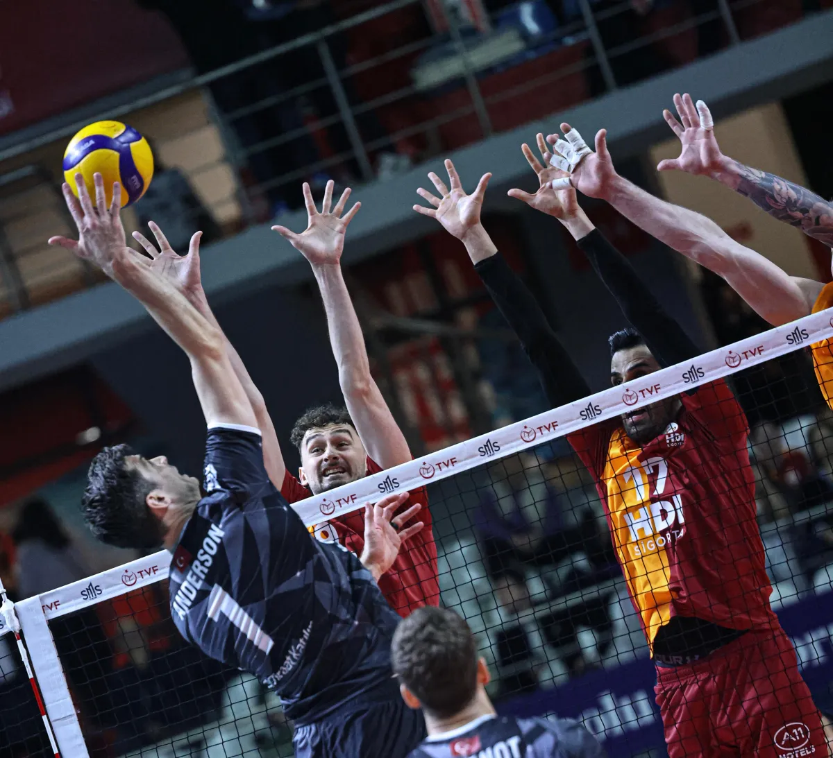 Ziraat Bankkart, Seride 2-0 Yaptı ve şampiyonluğa bir adım daha yaklaştı