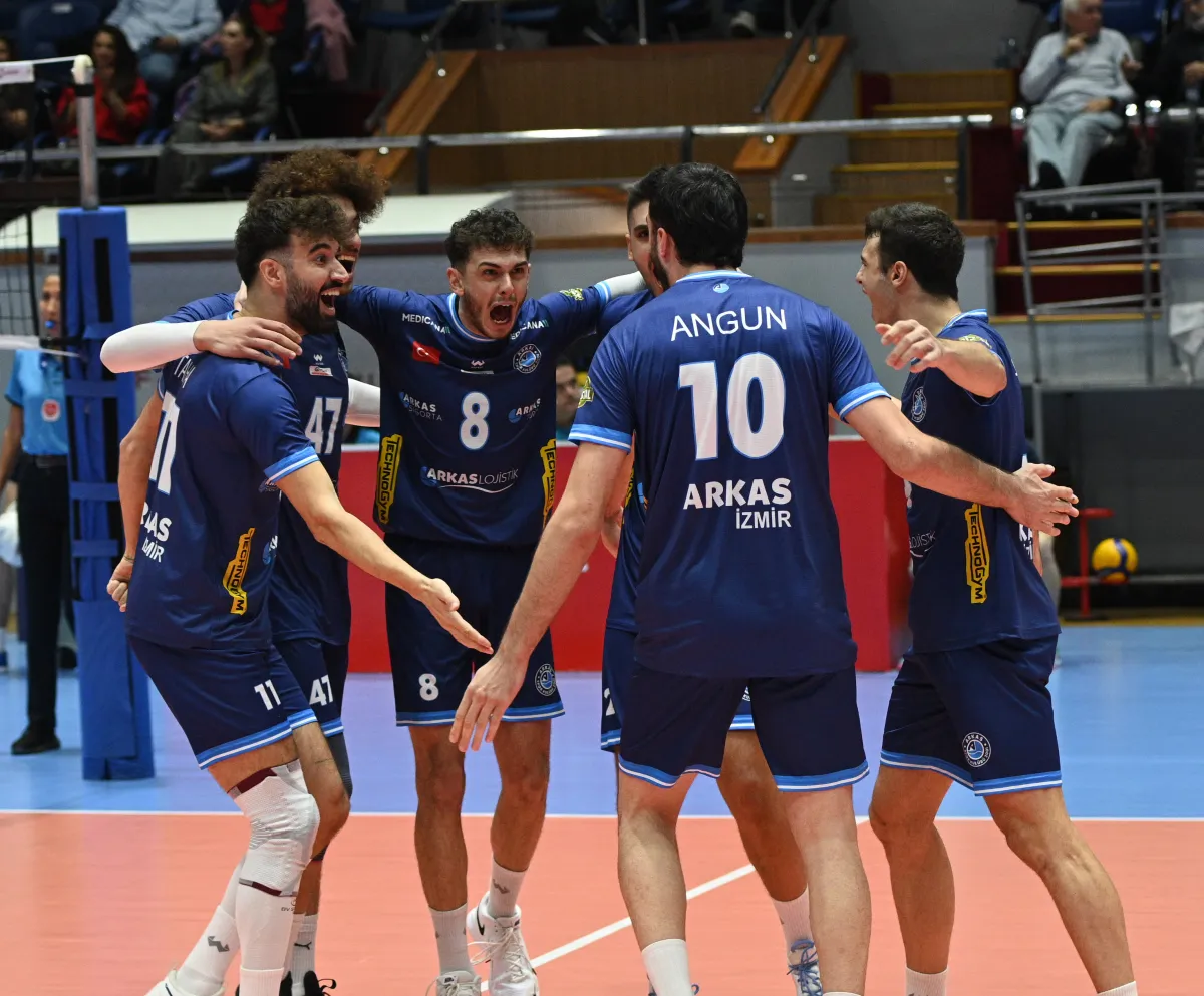 Arkas Spor, İzmir’de Kocaeli Büyükşehir Belediyesi Kağıt Spor’u 3-1 yendi.