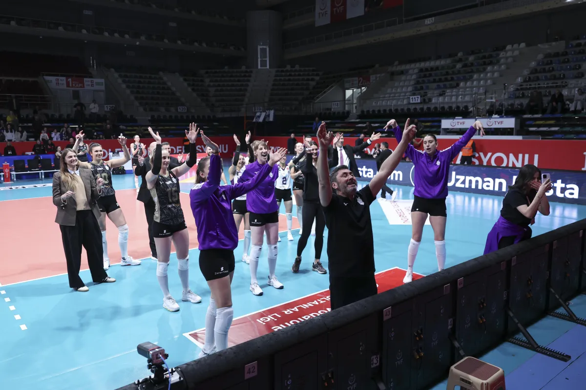 Zeren Spor, Nilüfer Belediyespor Eker set vermedi!