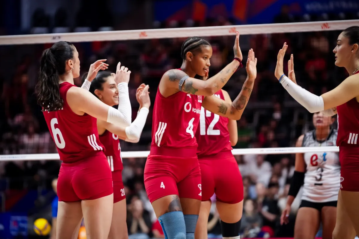 Filenin Sultanları, VNL DE Tayland'ı 3-1 Mağlup Etti