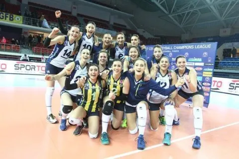 Sarı Melekler Avrupa Şampiyonlar Ligi'nde 4 4'lük Oldu. Gornicza'yı 3-0'la Geçtiler.