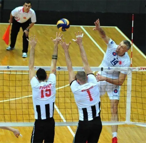 Halkbank, İstanbul'dan 3 Puanla Dönüyor