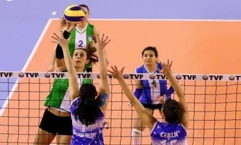 Türkiye Voleybol Federasyonu (TVF) 2. Lig bayanlar final etabı maçları, dün (20 Mart 2017 Pazartesi), TVF Beştepe Voleybol Salonu Ankara'da başladı.