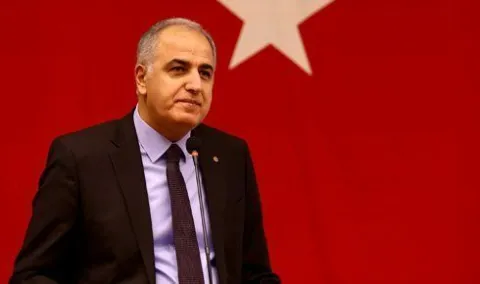 TVF Başkanı M. Akif Üstündağ CEV ve FIVB'den Şikayetçi