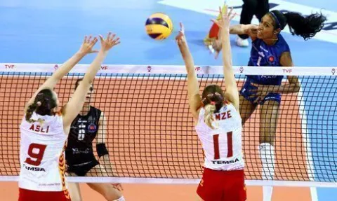 Galatasaray, Başkent'te Halkbank'a Set te Sayı da Vermedi
