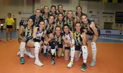 Fenerbahçe Halkbank' ı Eledi Eczacıbaşı VitrA'nın Rakibi Oldu