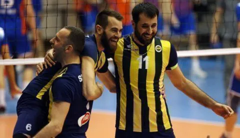 Fenerbahçe Kazanmaya Devam Etti. İBBSK'nü 3-1 Yenerek Seride 1-0 Öne Geçti