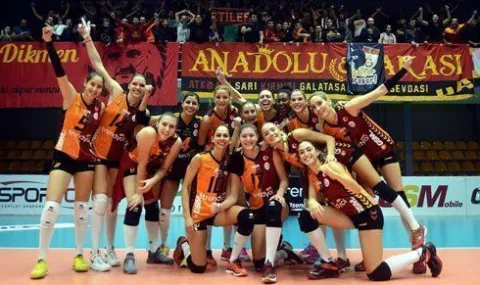 Galatasaray'dan Vakıfbank'a Süpriz: 3-0