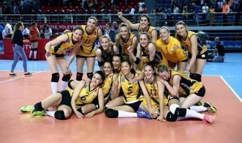 CEV CL 'ne katılma yada diğer deyimle Lig 3.lüğü Maçında Avantaj VakıfBank’ta