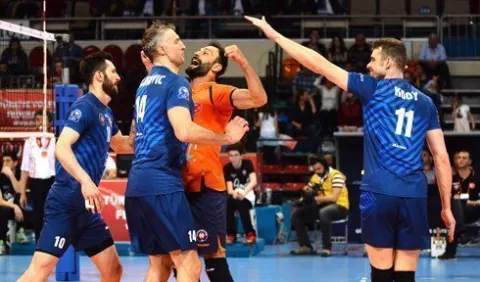 Halkbank Arkas'ı ikinci maçta da yenerek seride 2-0 Yaptı.
