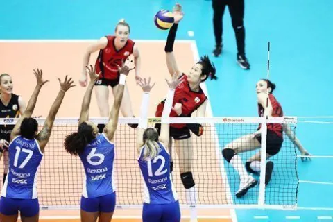 VakıfBank Dünya Kupas'ında 2’de 2 yaptı