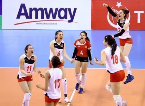 U20 Genç Kızlar Hollanda'yı da Yenerek 2'de 2 Yaptı