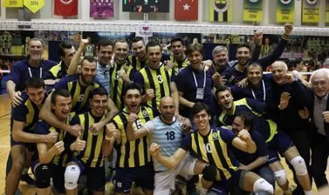 Fenerbahçe Play Off'a ilk bölümün Son Maçında Galatasaray HDİ Sigorta'yı 3-1 yenerel İkinci Sırada Gidiyor