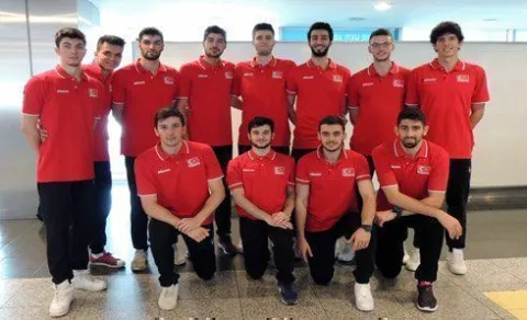 U21 Erkek Voleybol Milli Takımımız Çek Cumhuriyeti’ne Hareket Etti