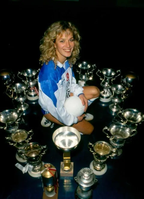 Hülya Erçin'in Vefatı Voleybol ve Spor Dünyasını Üzdü