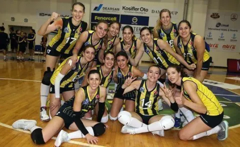 Fenerbahçe,  Beşiktaşlı Kızlara Set Vermeden galip: 3-0