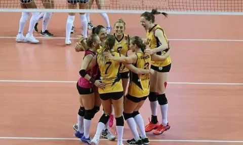 VakıfBank İlbank Karşısında Rahat Kazandı