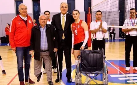 TVF Başkanı Üstündağ: "Genç sporcu Adlin'in örnek davranışı alkışı hak ediyor"